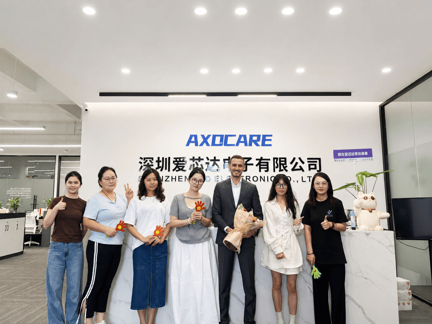 International customer visiting the AXDCARE reception office